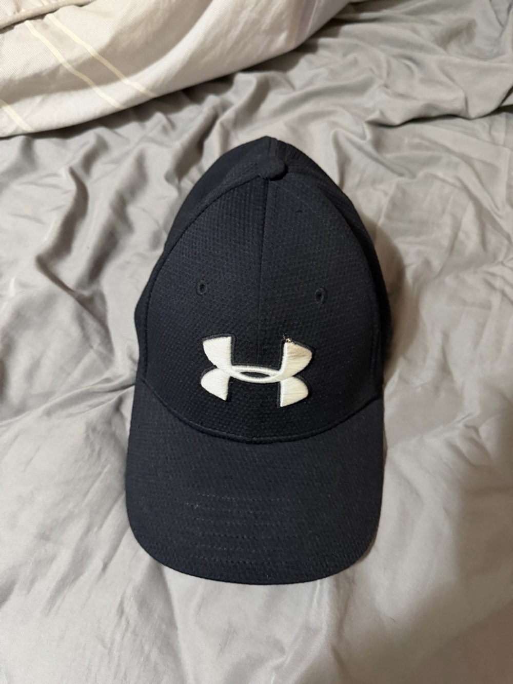 Under Armour Black & White UA Classic Fit Cap